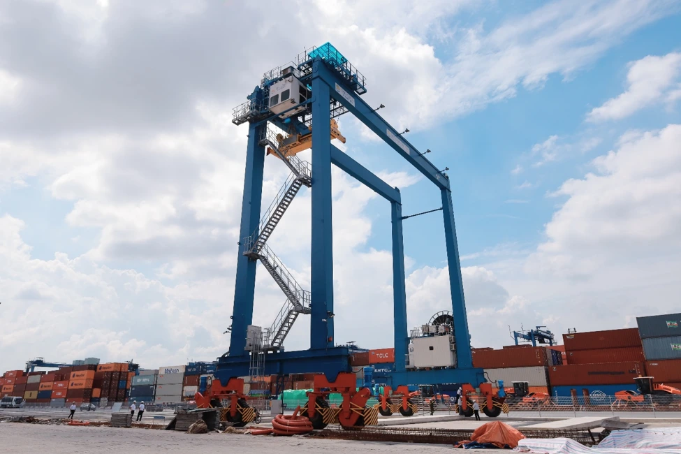 Tân Cảng Gantry bàn giao cẩu khung E-RTG 6+1 cho Cảng Tân Cảng Phú Hữu