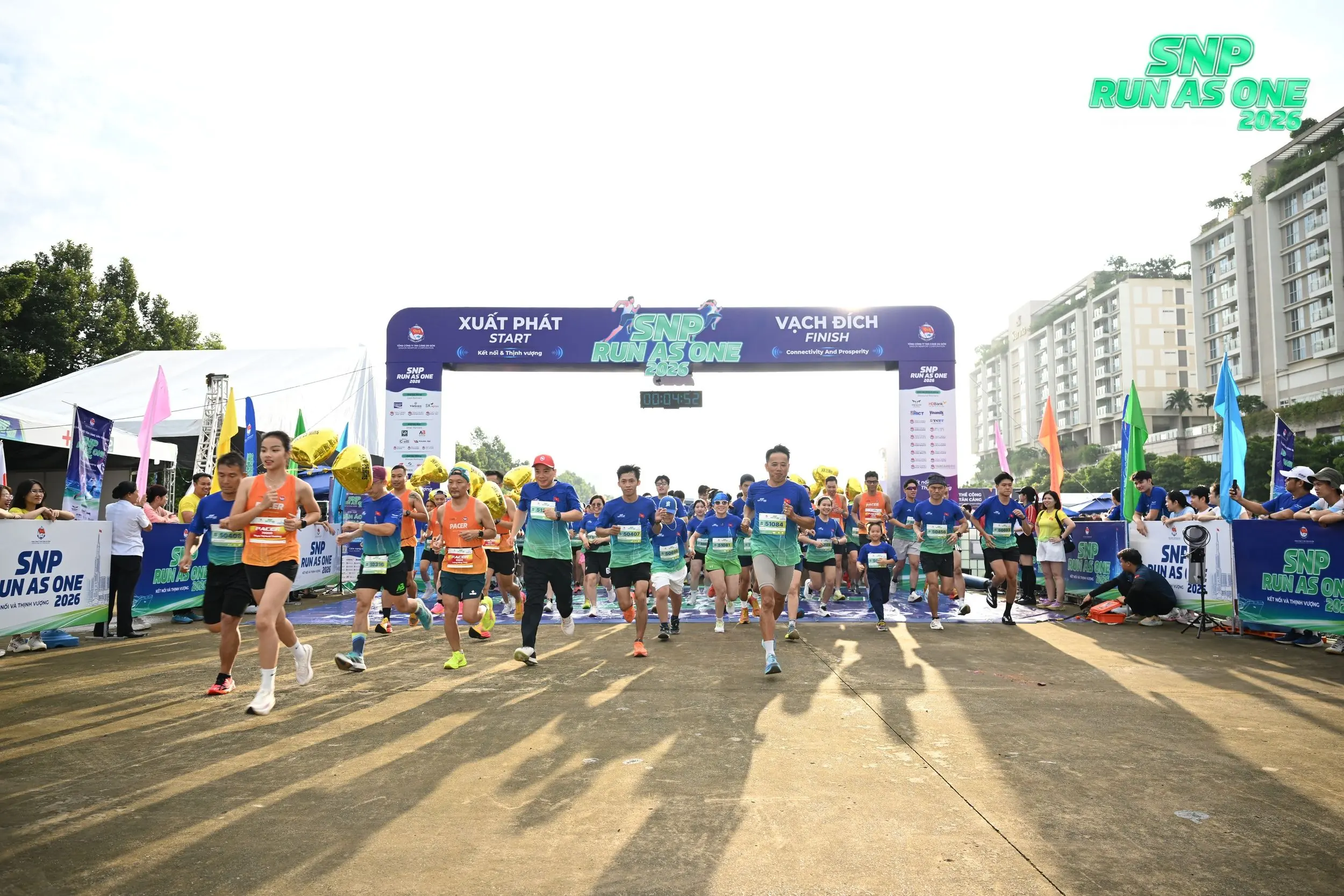 Không khí giải chạy SNP Run As One 2026 tại Khu đô thị Sala